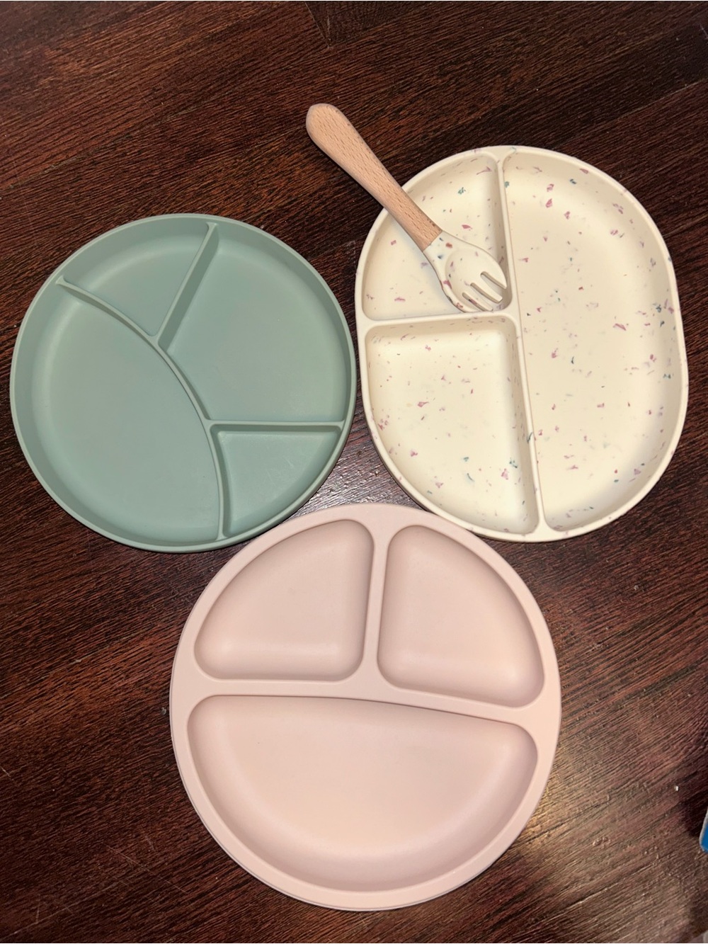 Silicone Sectioned Kids Plate - Set of 3 (Mint, Blush, Cream Speckle)